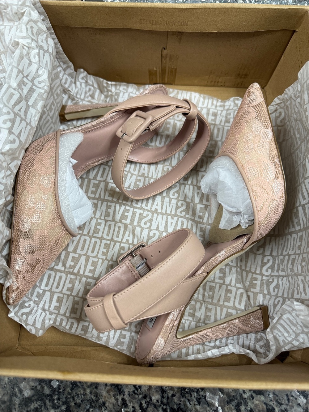 Steve Madden Sarantos mesh Nude Blush Lace Pointed-Toe Ankle Strap Heels NEW 7 - Picture 15 of 16